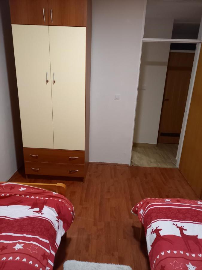 Apartamento Kuca Za Odmor Luka Luka  Exterior foto